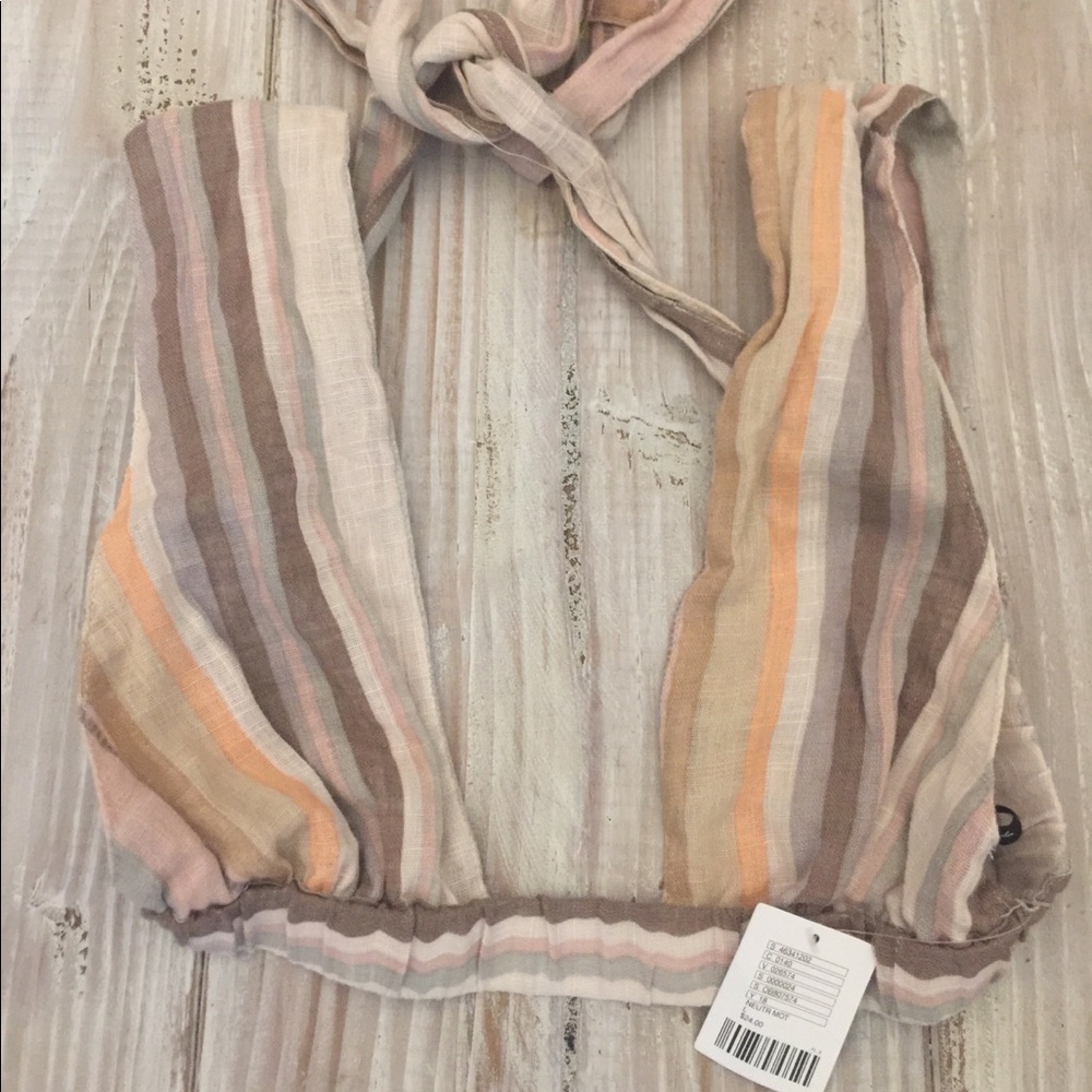 1 LEFT!!!!New Urban Outfitters tie back crop top - Picture 4 of 4